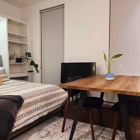 Ironworks Studio By Iris Properties! Villa Victoria Exteriör bild